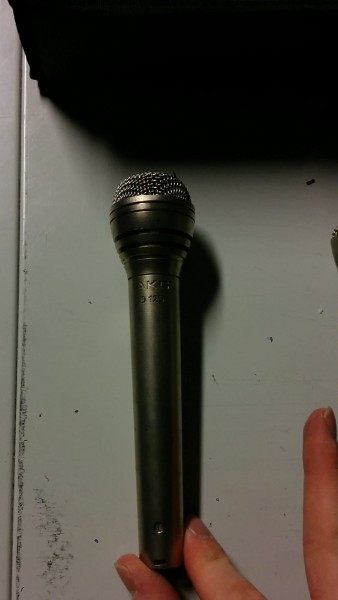 D125