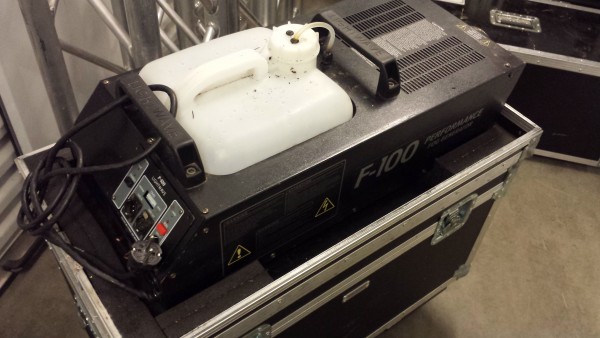 F100 rökmaskin