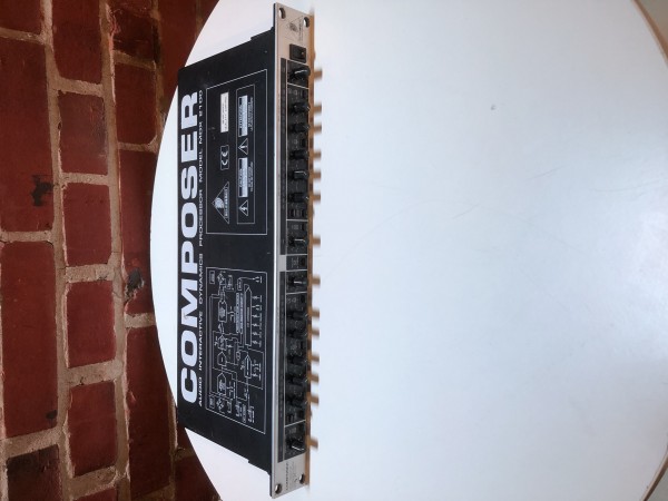 Samma som ovan, men 2100. Prisidé: 250kr