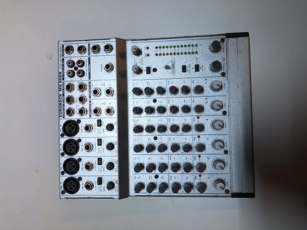 Behringer eurorack MX802A 8 kanaligt mixerbord