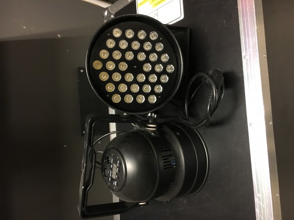 2st Led par 56 W/W - pris: 800kr/par