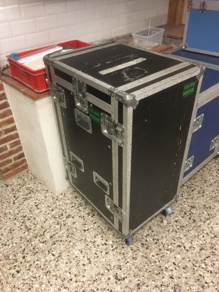 Holmberg 3-delat rack 800kr